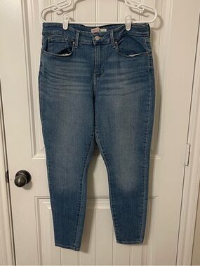 Signature by Levi Strauss Women's 10 Mid-Rise Skinny Jeans Short Petite